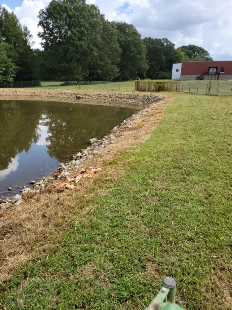 Affordable yard maintenance experts serving Bolivar, TN - Quality Lawn Care