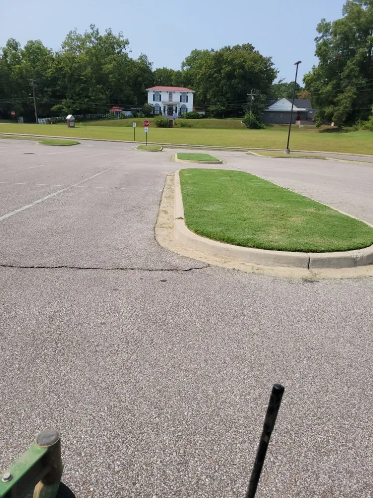 Professional lawn mowing service in Bolivar, TN by Quality Lawn Care