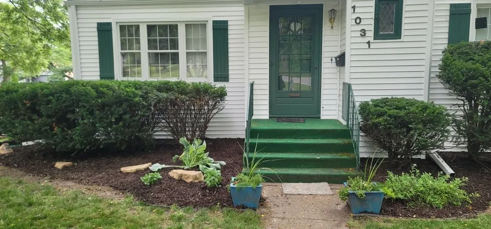 Trusted landscape design in Clinton Center, IA by Quality Lawn Care