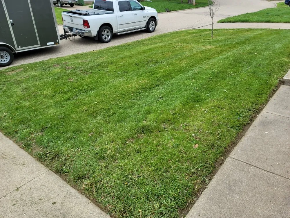 Reliable yard maintenance experts serving Clinton Center, IA - Quality Lawn Care
