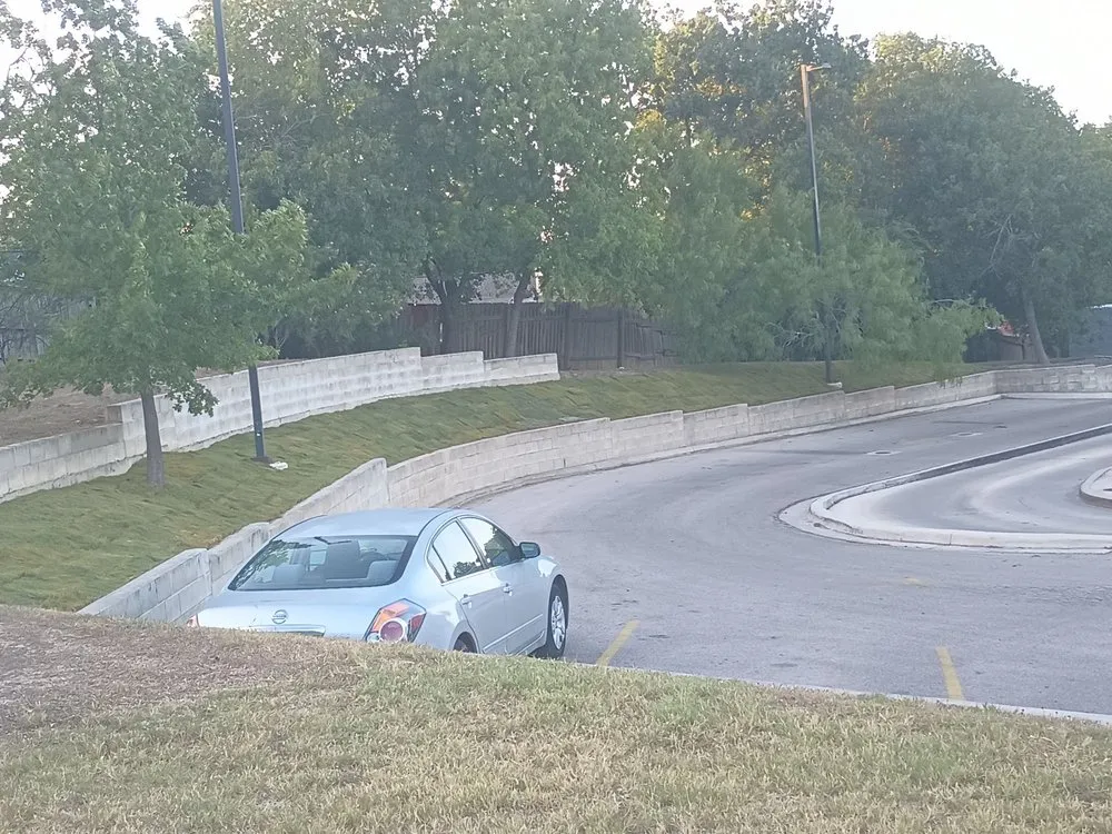 Custom lawn care service in San Antonio, TX by Quality Lawn Care Services