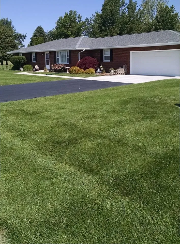 Local yard maintenance in Springfield, IL by Quality Lawn Care
