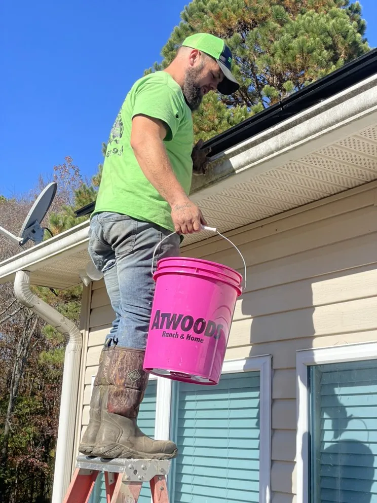 Reliable lawn mowing service in Mount Ida, AR - Quality Lawn Enforcement