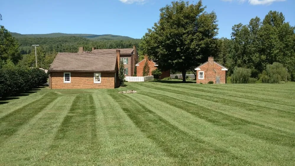 Top-rated lawn mowing service near you across Elizabethton, TN - Quality Lawn Service