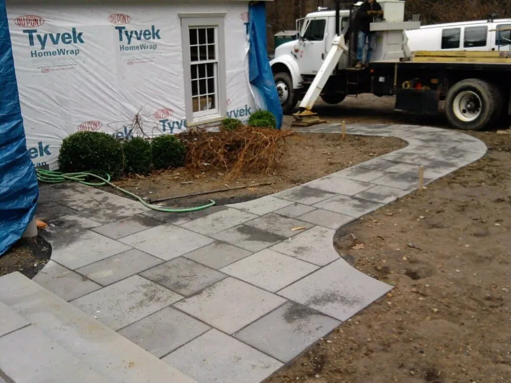 Expert garden landscaping near you in Norwalk, CT by Quality Lawn Service