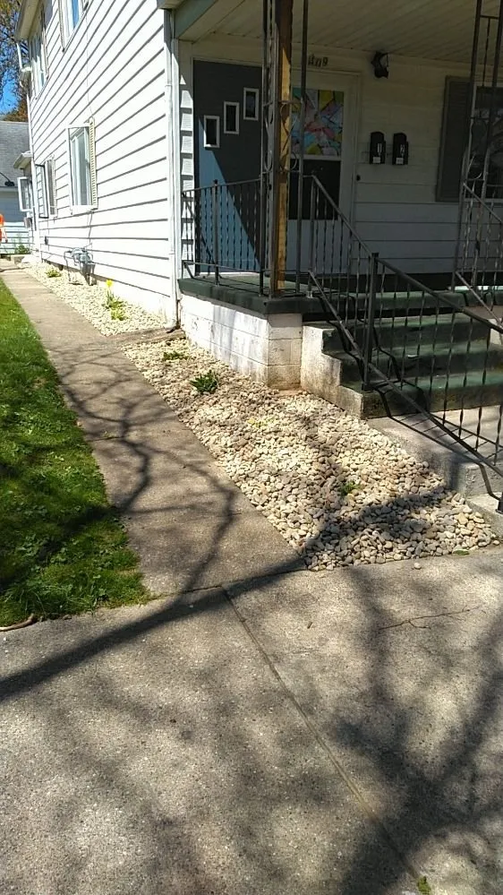 Affordable garden landscaping experts serving Zeeland, MI - Quality Lawncare Landscaping and Snowplowing