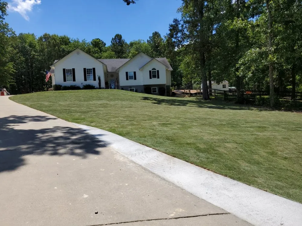 Top-rated yard maintenance for beautiful yards in Rome, GA by Quality Lawncare