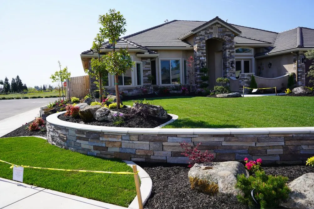 Professional garden landscaping for homes across Fresno, CA - Quality lawns & Landscape