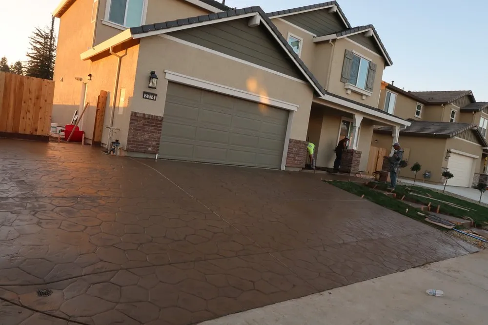 Expert residential landscaping in Fresno, CA by Quality lawns & Landscape