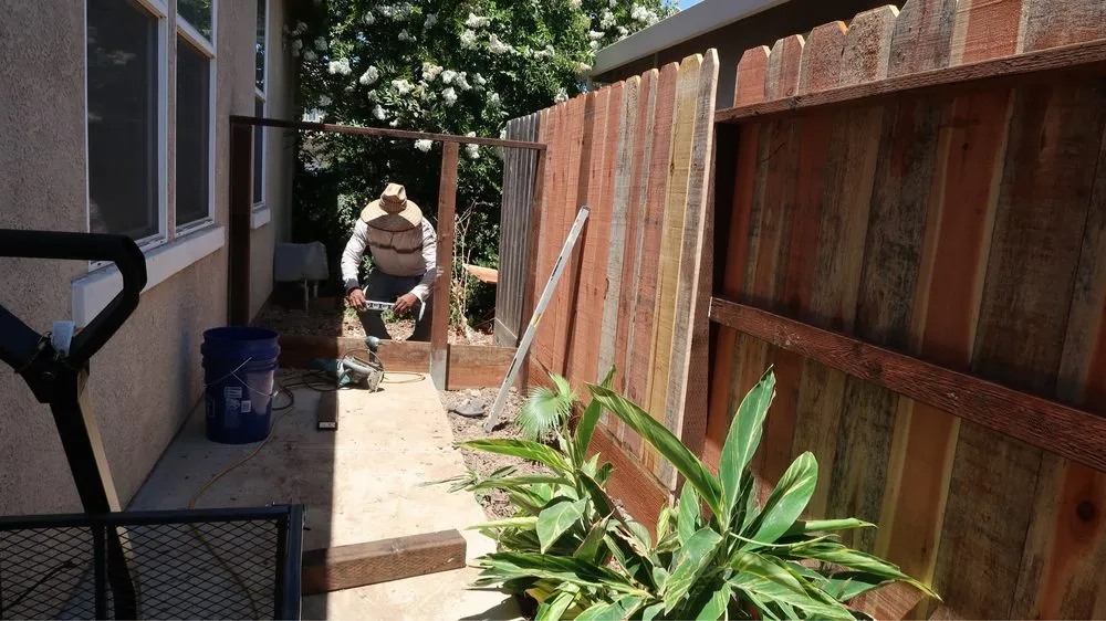 Custom yard cleanup service in Fresno, CA - Quality lawns & Landscape