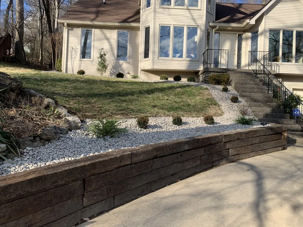 Expert outdoor landscaping in Louisville, KY by Quality Lawns
