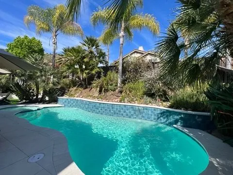 Top-rated lawn mowing service in El Cajon, CA - Quality Pools and Pavers