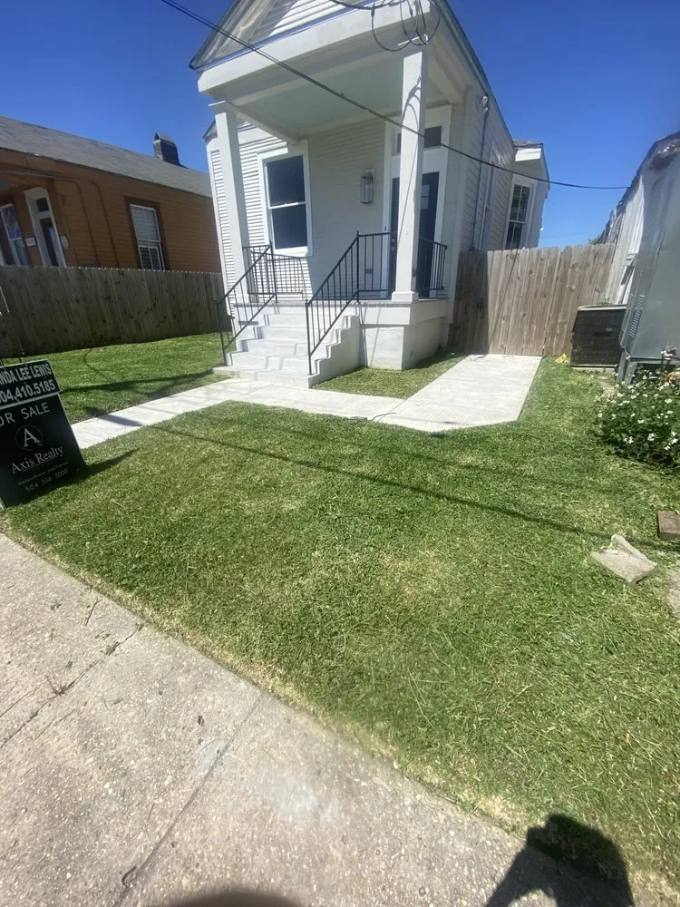 Affordable lawn care service with custom design across New Orleans, LA - Quality Services