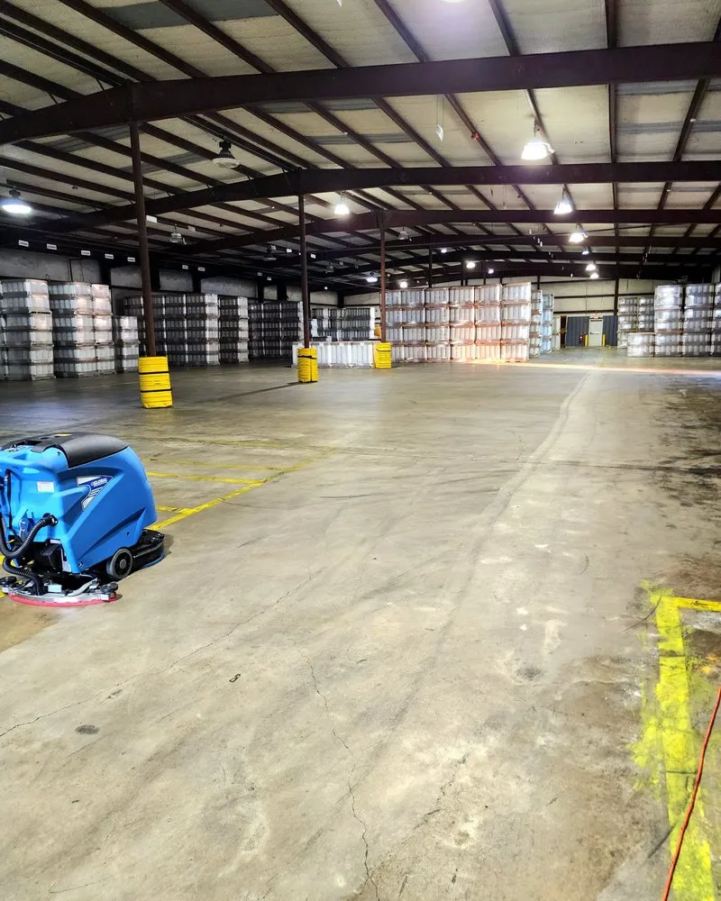 Reliable yard maintenance with custom design across Orange, TX - Quality Services