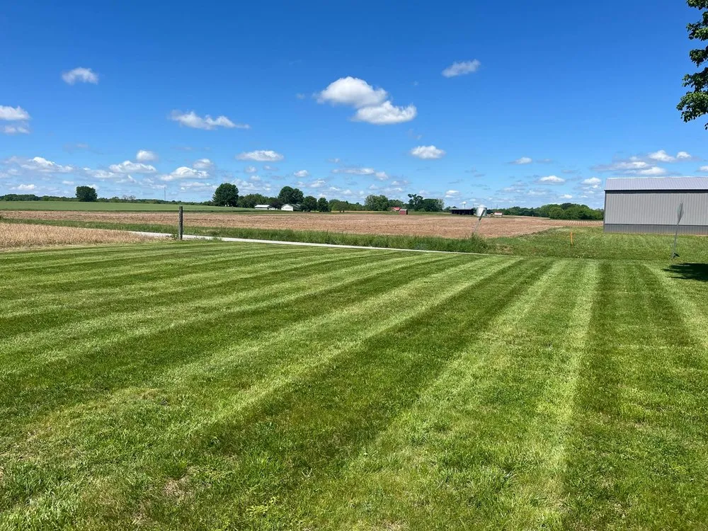 Reliable yard cleanup service in Lewisburg, KY by Quality Stars and Stripes Lawn Care