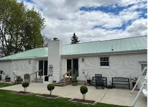 Custom garden landscaping for beautiful yards in Cleveland, OH by Quality Terrain