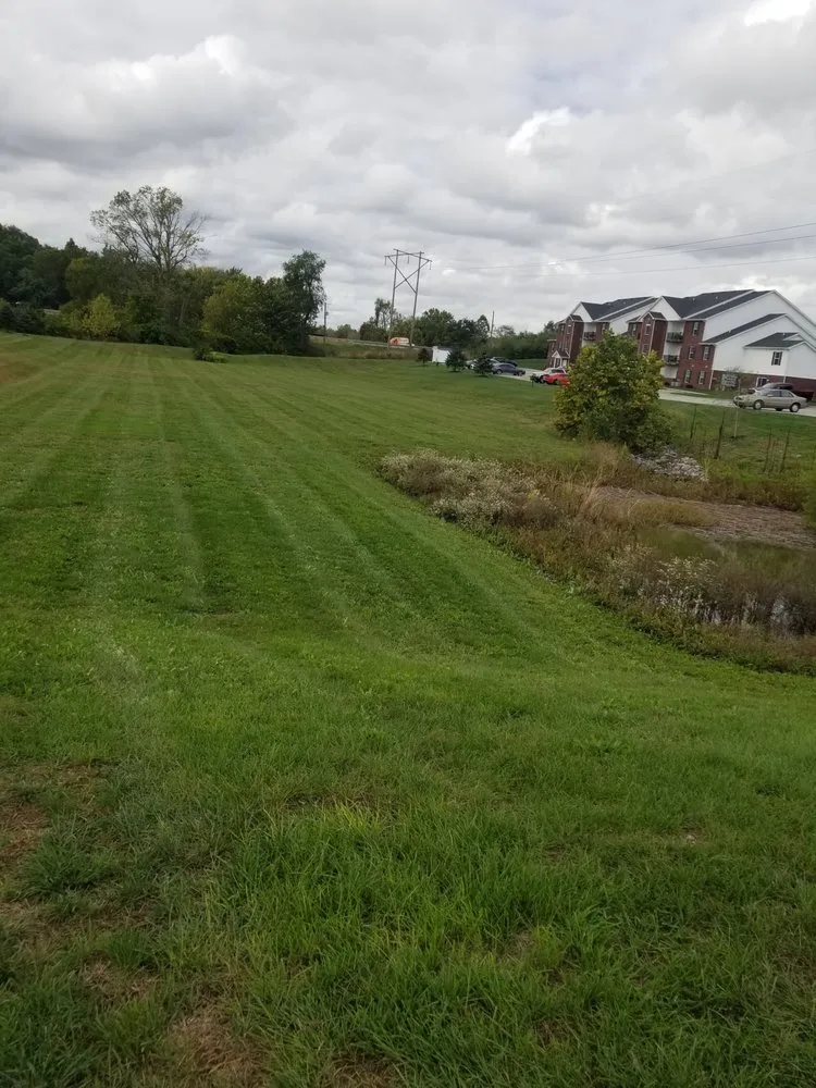 Custom yard cleanup service in Kokomo, IN - Quality Touch Landscaping