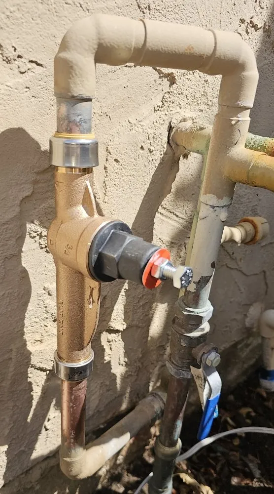 Trusted residential landscaping experts serving Lake Elsinore, CA - Quality Yard and Home Maintenance