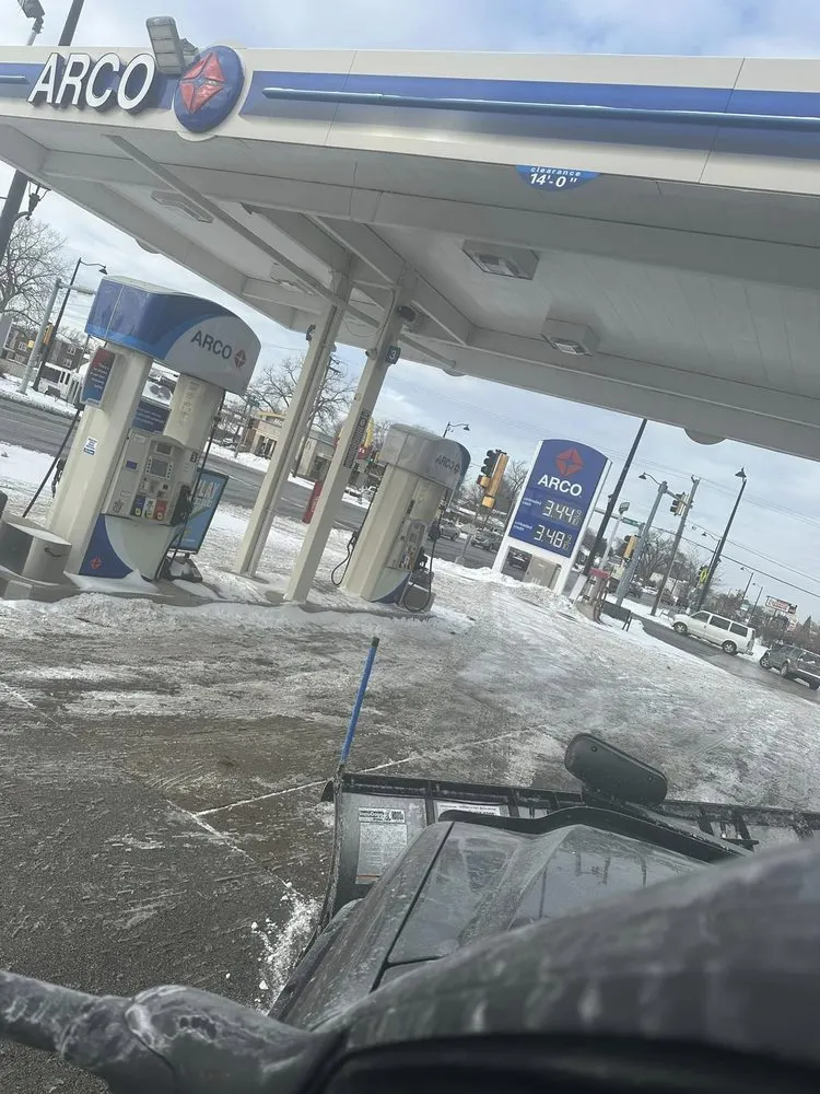 Professional residential landscaping for residential properties across Chicago, IL - QualityWorks Trademark