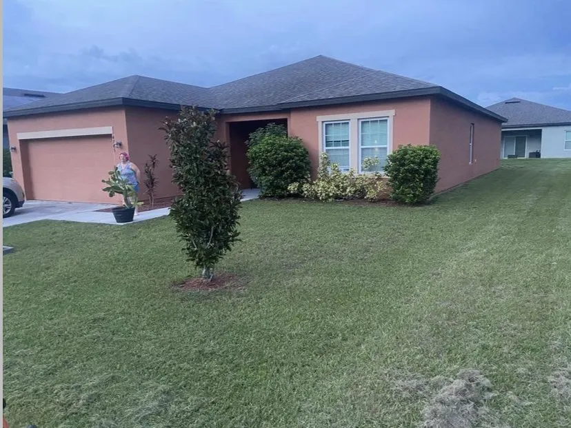 Affordable yard maintenance for outdoor upgrades in Auburndale, FL by Quans Mowing