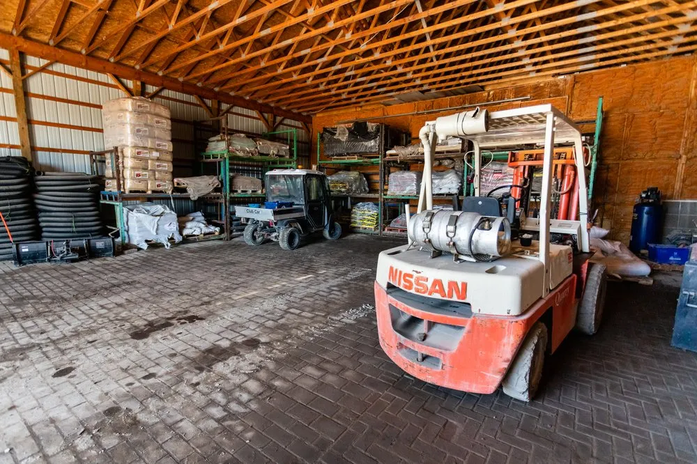 Affordable lawn mowing service experts serving Casco, MI - Quarry Gardens