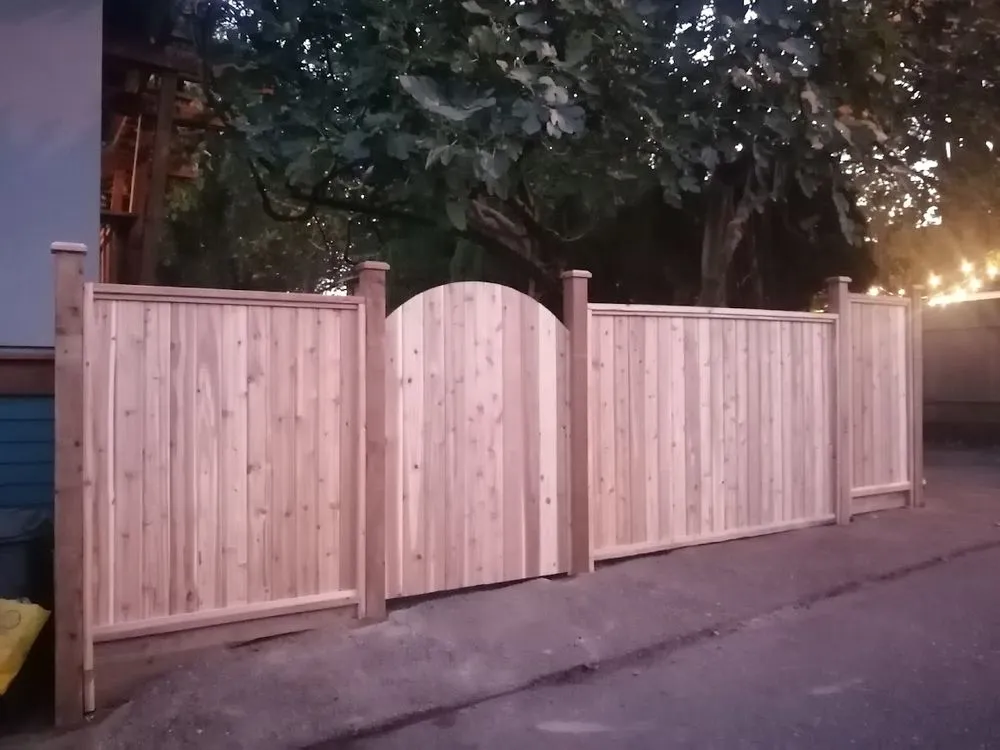 Expert landscape installation in Lutz, FL - QUE TUANIS Landscaping & Woodwork