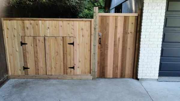 QUE TUANIS Landscaping & Woodwork Logo