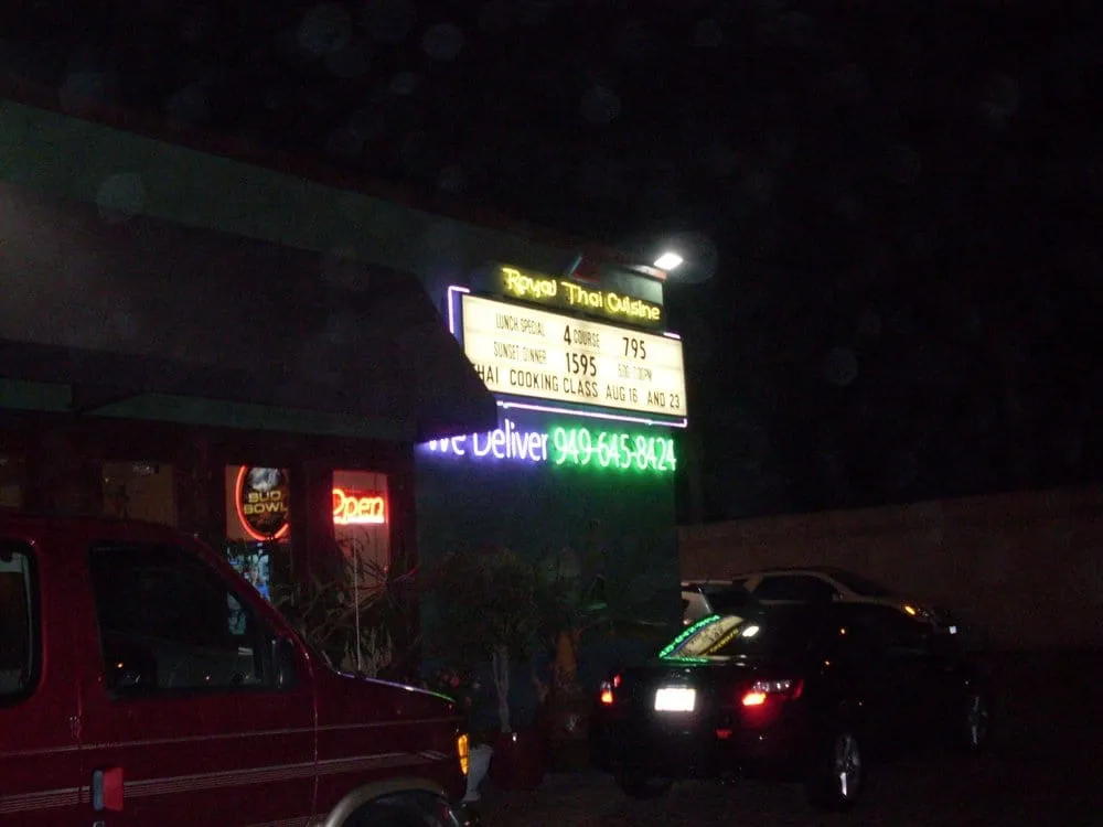 Custom yard maintenance in San Diego, CA by Quetzal Landscapes