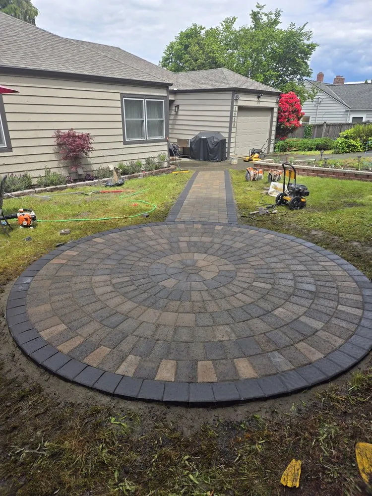 Trusted lawn mowing service experts serving Seattle, WA - Quezada Pavers