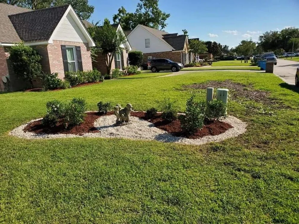 Reliable landscaping services in Metairie, LA by Quick & Clean Lawn Care