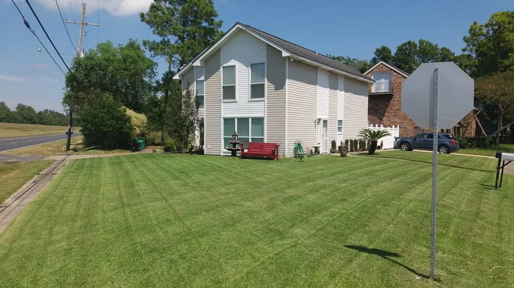 Local garden landscaping in Metairie, LA - Quick & Clean Lawn Care