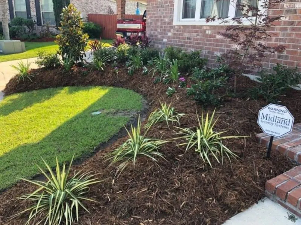 Top-rated landscape installation in Metairie, LA by Quick & Clean Lawn Care