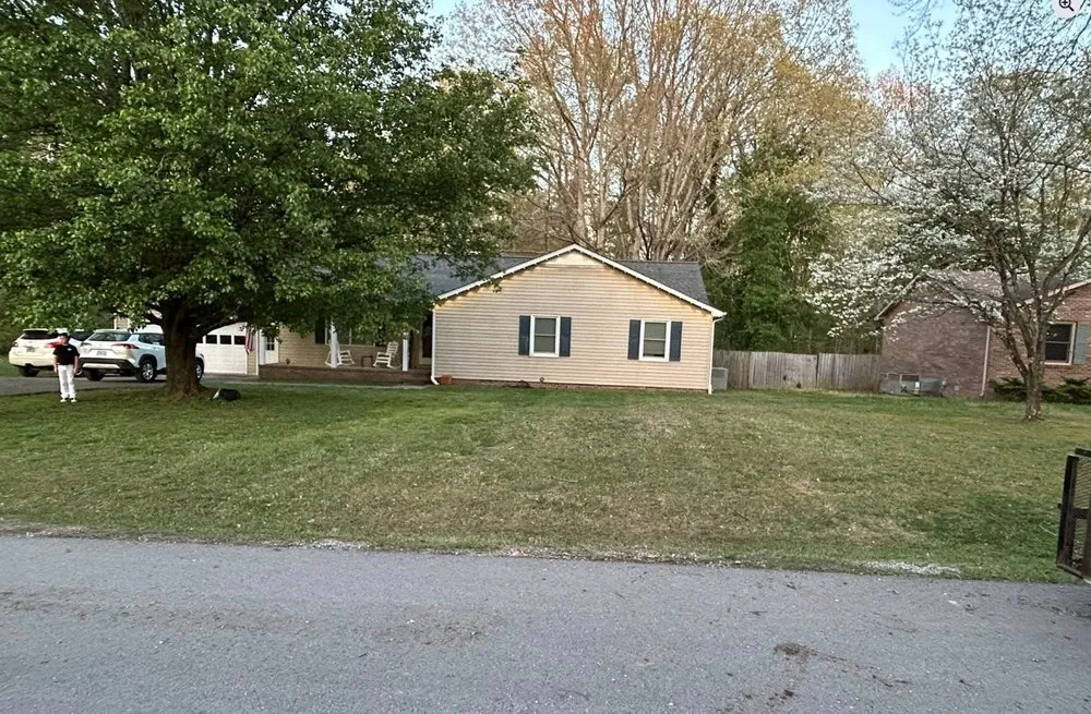 Trusted landscape installation in Tullahoma, TN by Quick Clips