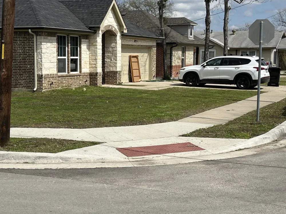 Professional outdoor landscaping experts serving Greenville, TX - Quick Cut Lawns