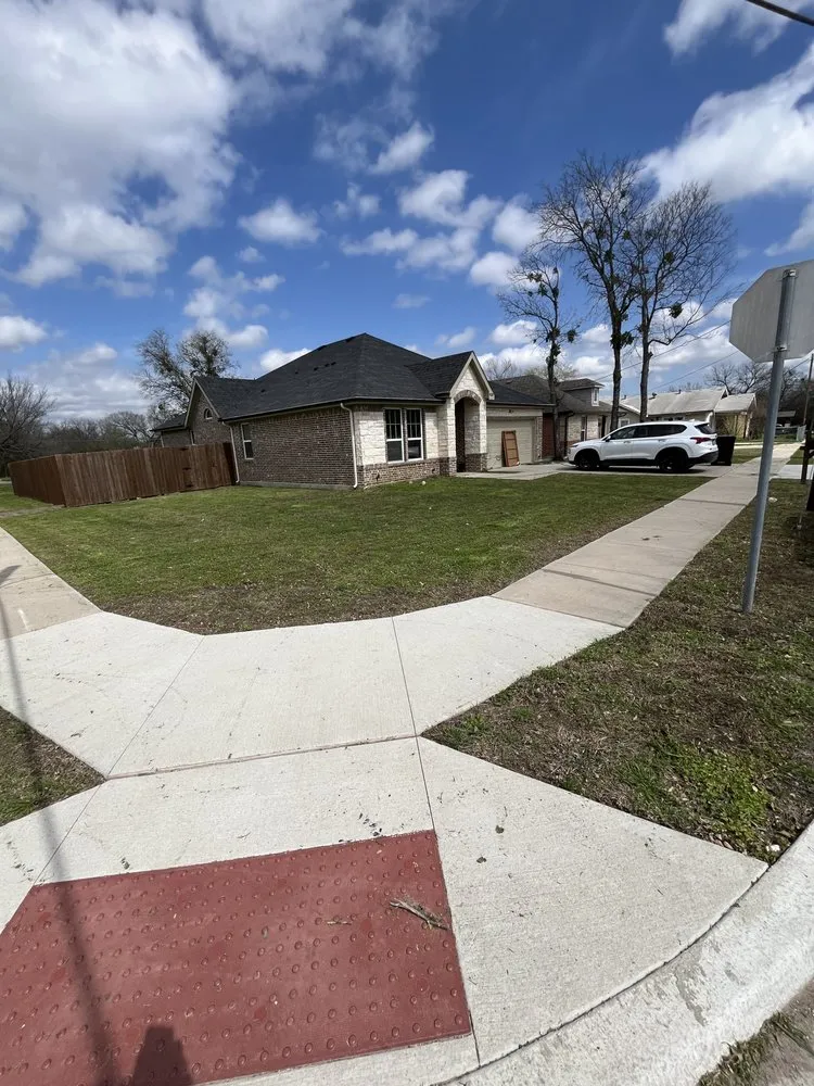 Affordable outdoor landscaping with custom design across Greenville, TX - Quick Cut Lawns