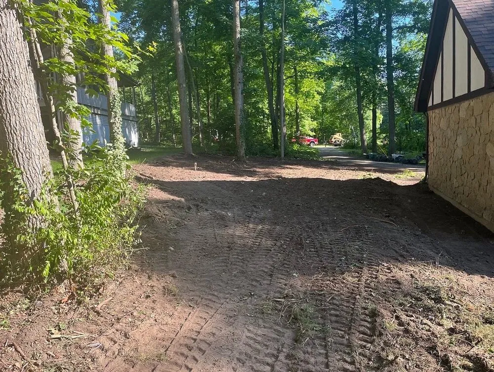 Affordable yard cleanup service near you in Sycamore, IL by Quick Cut