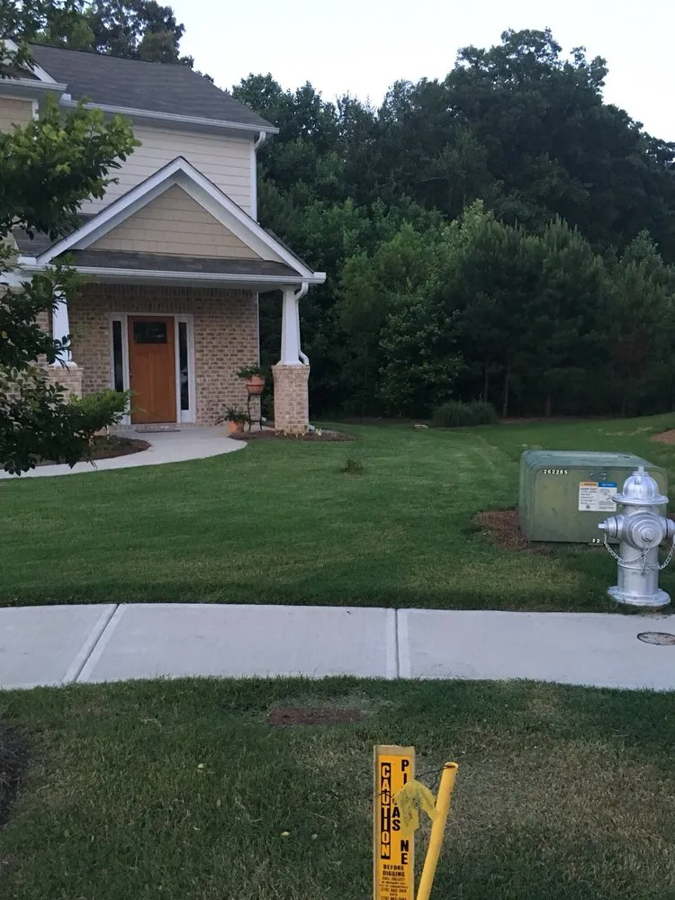 Top-rated residential landscaping experts serving Grayson, GA - Quick Cuts