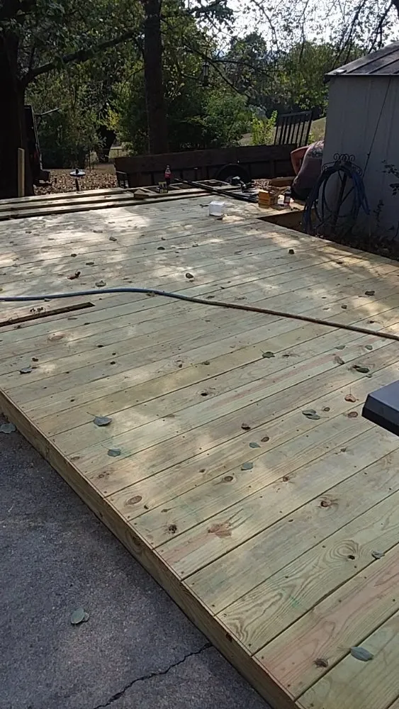 Top-rated yard cleanup service experts serving Madisonville, TN - Quick Cuts Landscaping