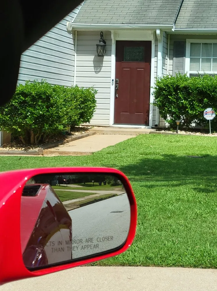 Top-rated lawn mowing service in Conyers, GA by Quick Cutz Lawn services