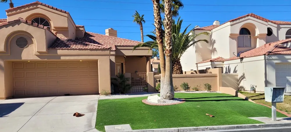 Affordable yard maintenance in Henderson, NV - Quick Pickk