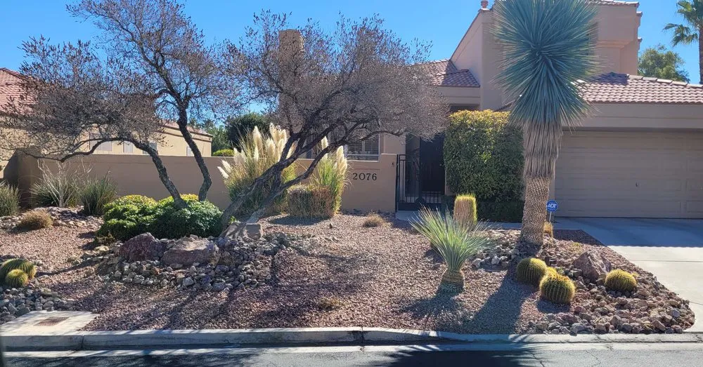 Custom landscaping services in Henderson, NV by Quick Pickk