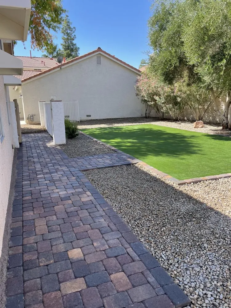 Custom garden landscaping experts serving Henderson, NV - Quick Pickk