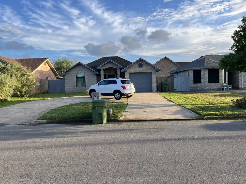 Custom landscape design in Brownsville, TX by QuickCuts Landscaping