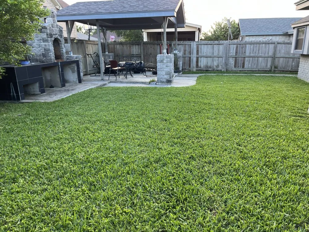 Expert garden landscaping experts serving Brownsville, TX - QuickCuts Landscaping