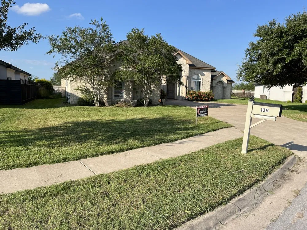 Trusted yard maintenance in Brownsville, TX by QuickCuts Landscaping