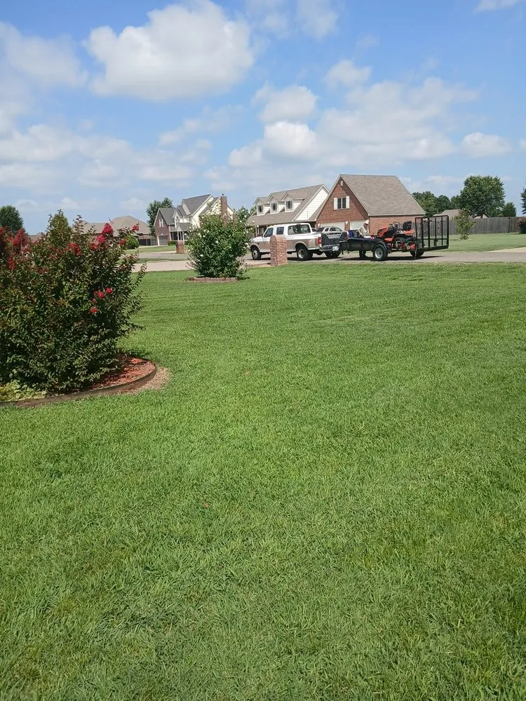 Affordable landscape design with custom design in Wagoner, OK by Quicker Crew