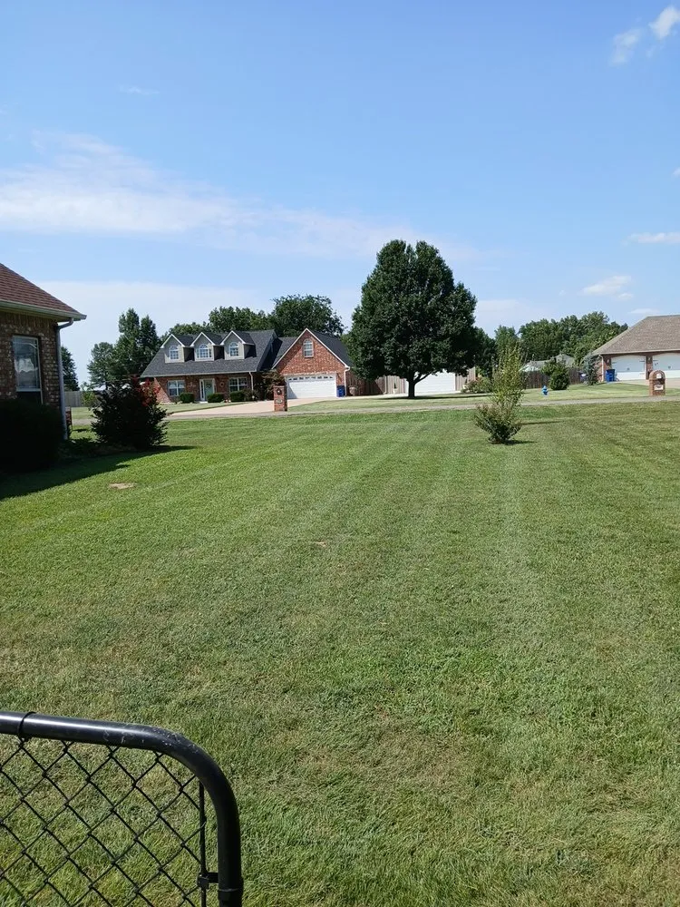 Expert landscaping services for homes in Wagoner, OK by Quicker Crew