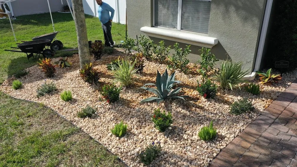 Expert landscaping services experts serving St. Cloud, FL - Quiet Guys Lawn Care