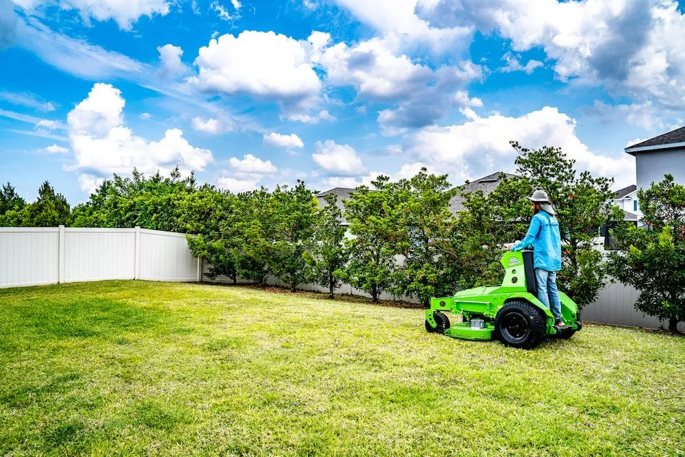 Custom yard maintenance in St. Cloud, FL - Quiet Guys Lawn Care