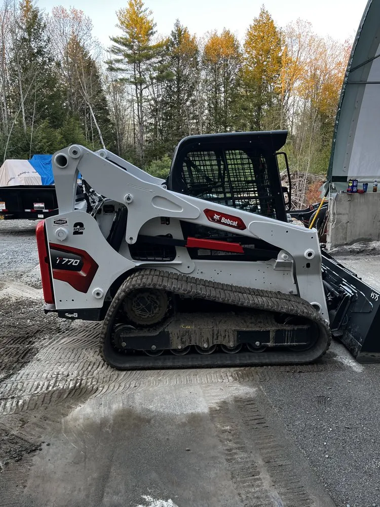 Affordable garden landscaping in Readfield, ME by Quiet Harbor Builders